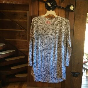 Victoria's Secret Black and White Patterned Top